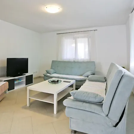 Dani Apartment *