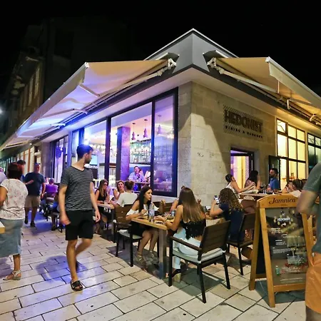 Διαμέρισμα Dani *